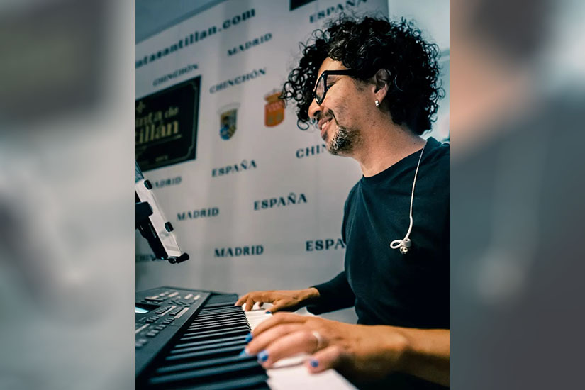 Transmitir felicidad a través de la música Miguel Simancas, pianista